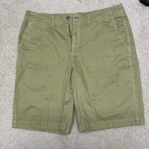 American Eagle Outfitters Olive Green Men's Shorts
